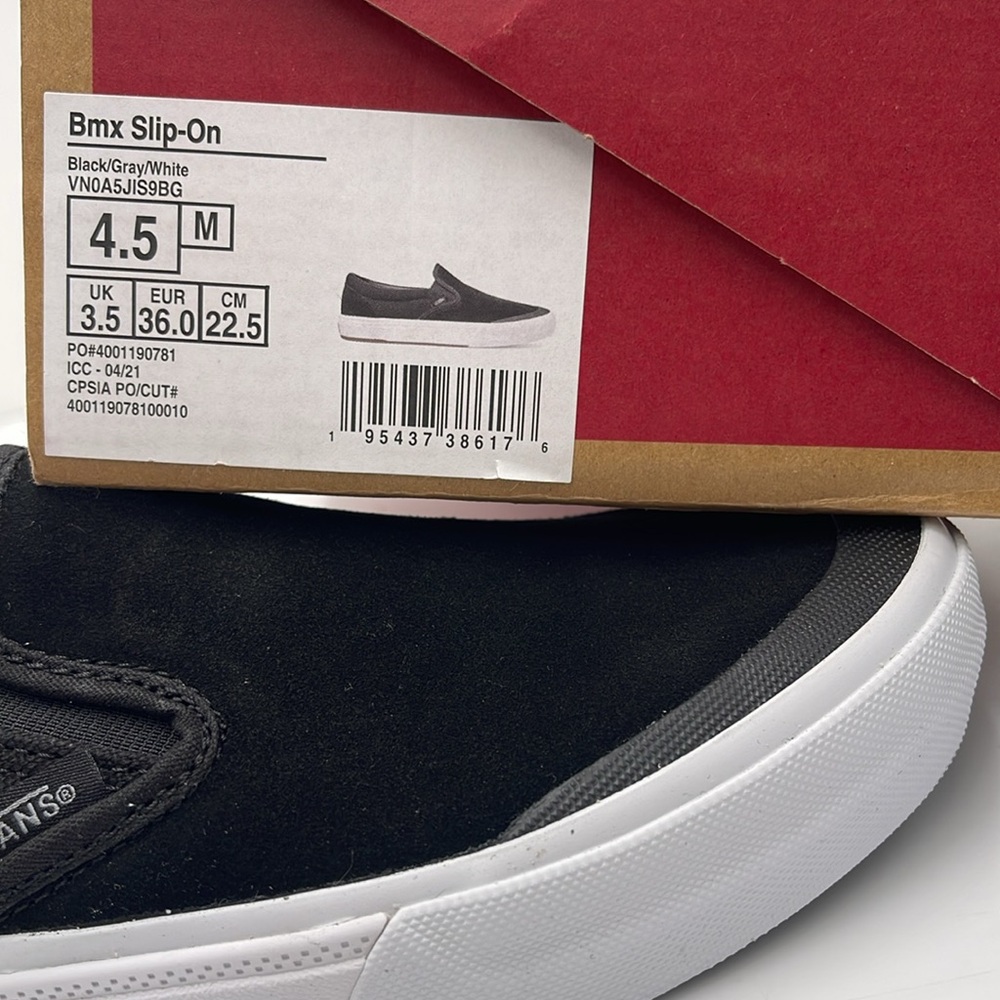 Vans WMNS Bmx Slip-On Black/Gray/White
VN0A5JIS9BG Sneakers - Picture 15 of 16